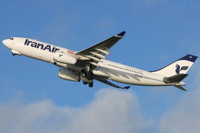 Airbus A330-300 (EP-IJA) - EP-IJA Iran Air Airbus A330-200 taking off from Heathrow's runway 27L on flight IR710 to Tehran at 14:11 on Sunday 09/01/22