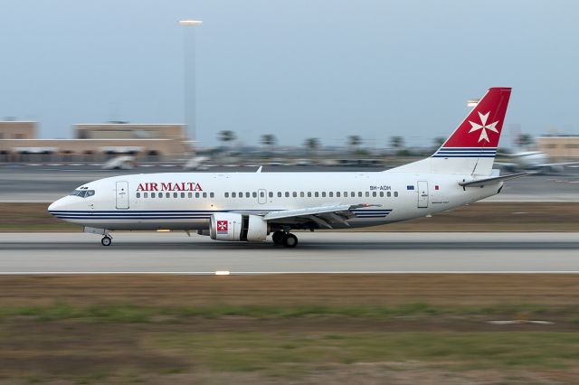 BOEING 737-300 (9H-ADH) - 1/40sec without stabilization.