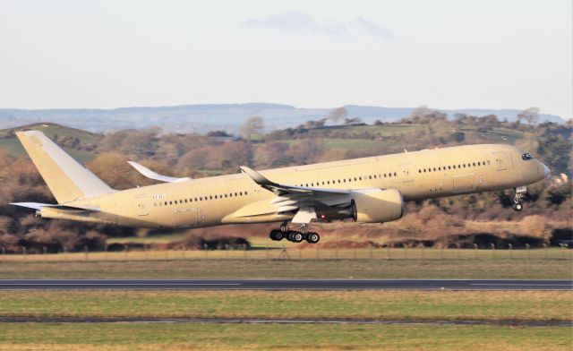 Airbus A350-900 (A7-ALL) - qatar airways a350-941 a7-all dep shannon for toulouse 5/1/21.