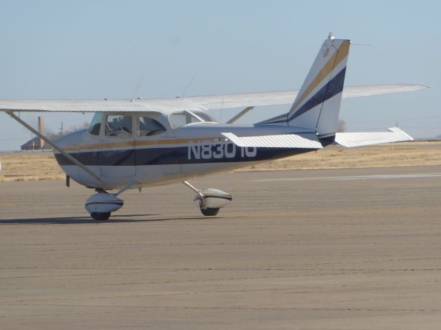 Cessna Skyhawk (N8301U)