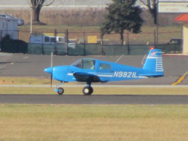 Grumman AA-5 Tiger (N9921L) - This single engine Grumman Aircraft is one of the best aircraft for those learning to fly. Shown here after landing in the winter of 2014. 