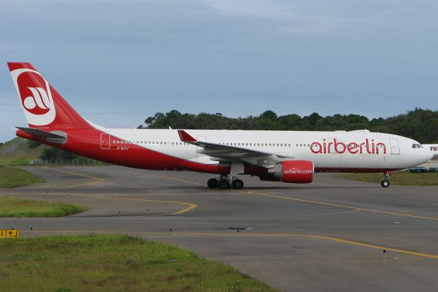 Airbus A330-300 (D-ALPJ)
