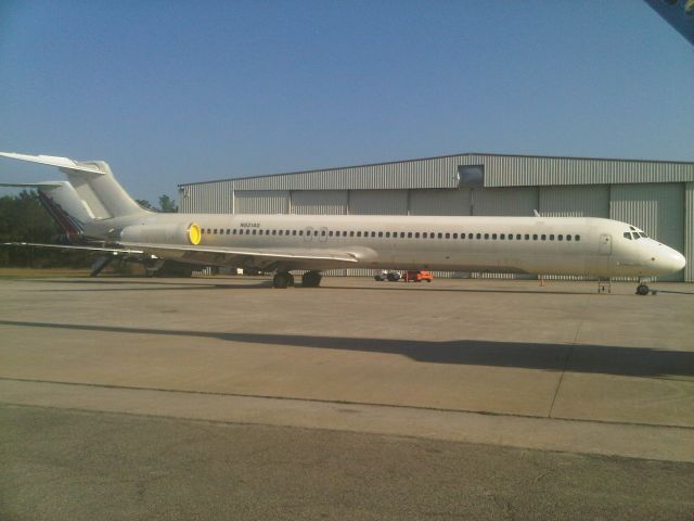 McDonnell Douglas MD-80 (N821AG) - Laser Airlines New MD81, park at Stambaugh Aviation during major C check march 2011