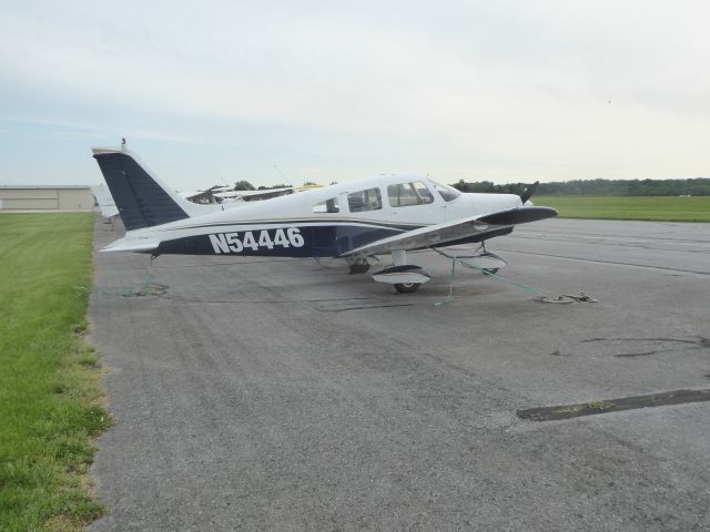 Piper Cherokee (N54446)