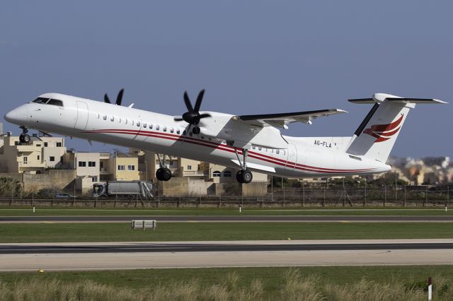 de Havilland Dash 8-400 (A6-FLA)