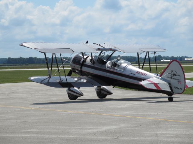 Boeing PT-17 Kaydet (N266TS)