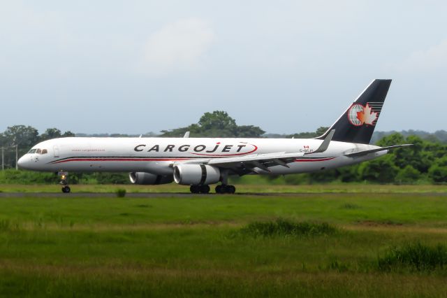 Boeing 757-200 (C-GCJT)