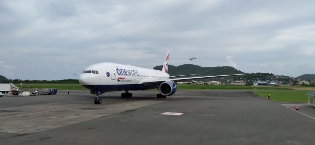 Boeing 777-200 (G-YMMF)