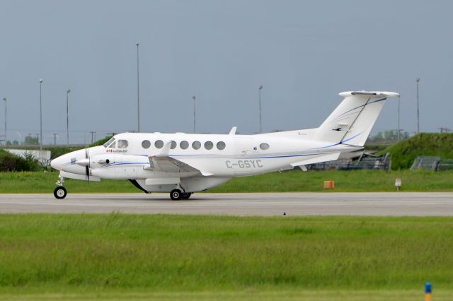 Beechcraft Super King Air 300 (C-GSYC)