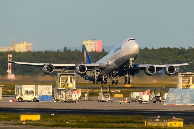 BOEING 747-8 (D-ABYO)