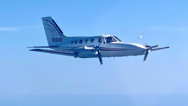 Cessna 421 (N28WD)