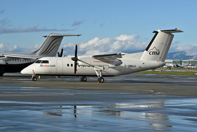 de Havilland Dash 8-100 (C-GMJJ)