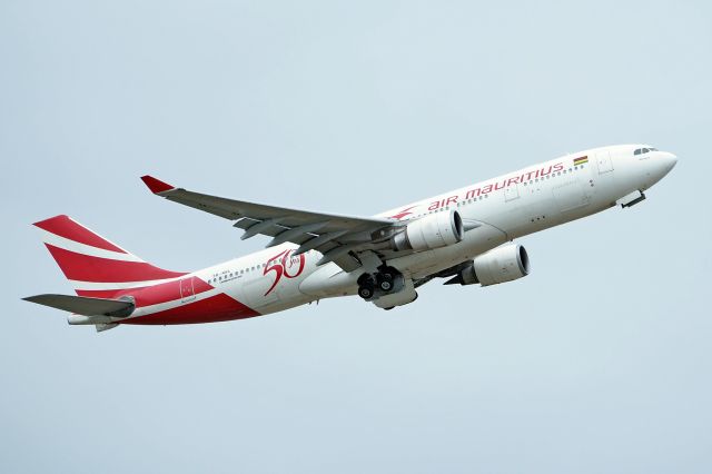 Airbus A330-200 (3B-NBL) - Airbus A330-200 Air Mauritius 3B-NBL departed R21 YPPH 27/10/17