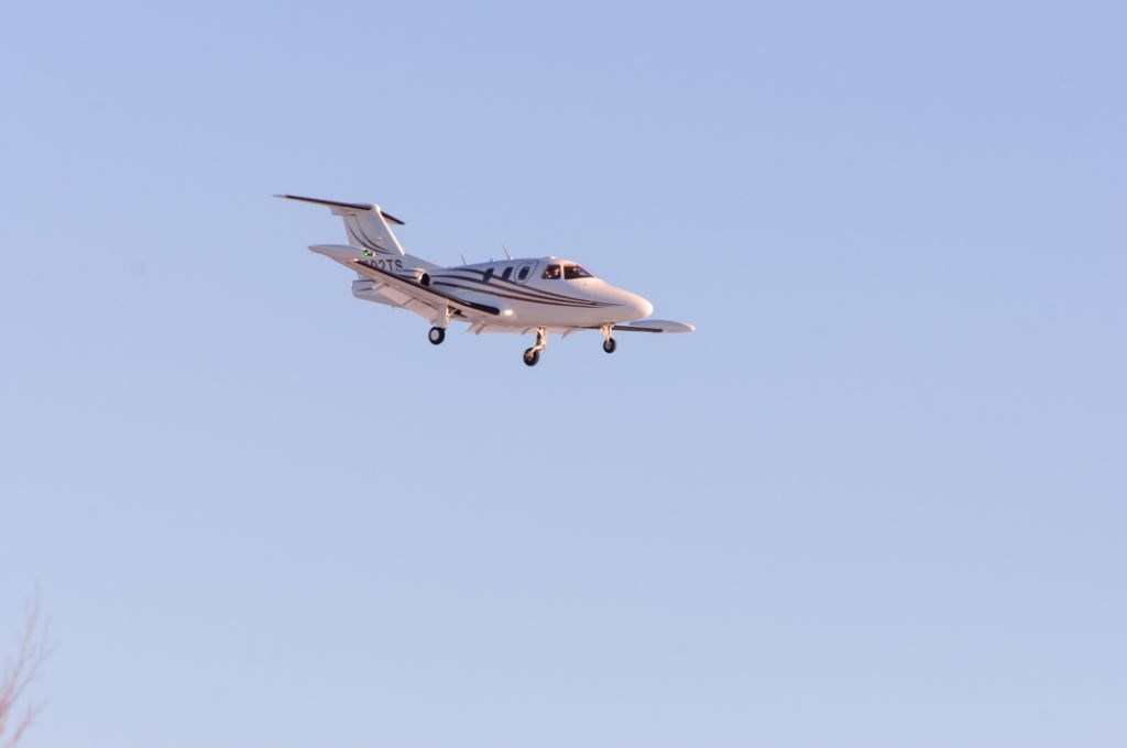 Eclipse 500 (N502TS)