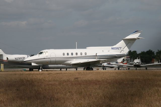 Hawker 800 (N820CT)