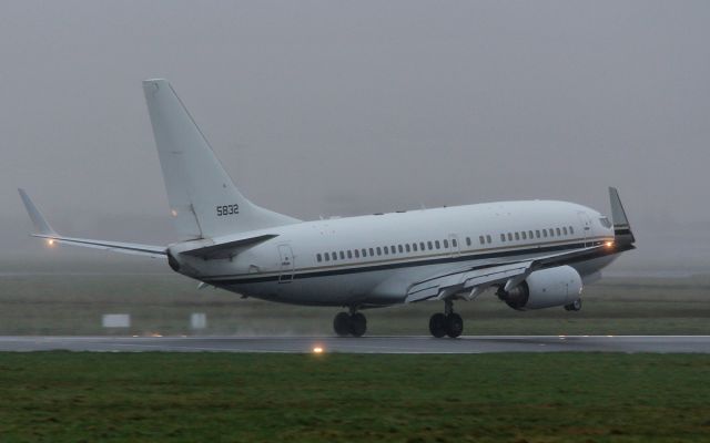 16-5832 — - convoy4882 usn c-40a 165832 landing at shannon this evening 20/2/17.