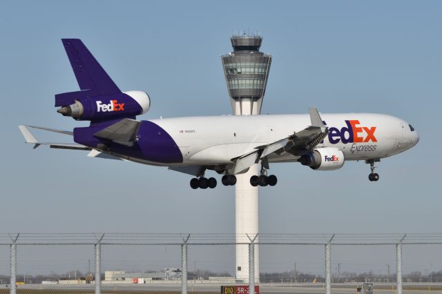 Boeing MD-11 (N606FE) - 12-27-23 5-R