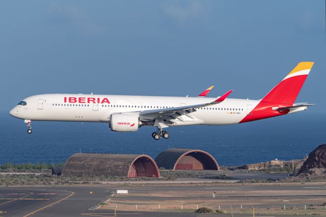 Airbus A350-900 (EC-NXD)