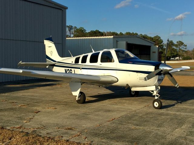 Beechcraft Bonanza (36) (N36J)