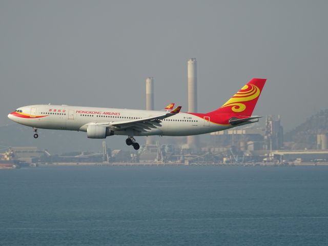 Airbus A330-200 (B-LNG)