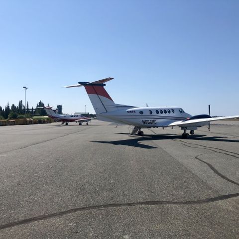 Beechcraft Super King Air 200 (N556MC)