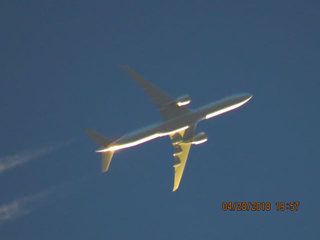 BOEING 777-300ER (N733AR)