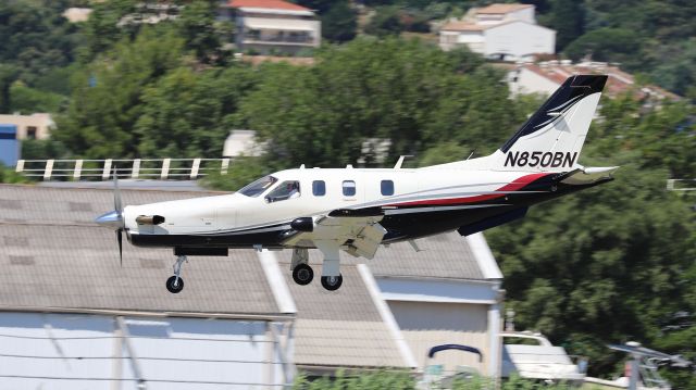 N805BN —