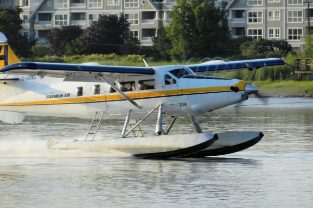 De Havilland Canada DHC-3 Otter (C-GVNL)