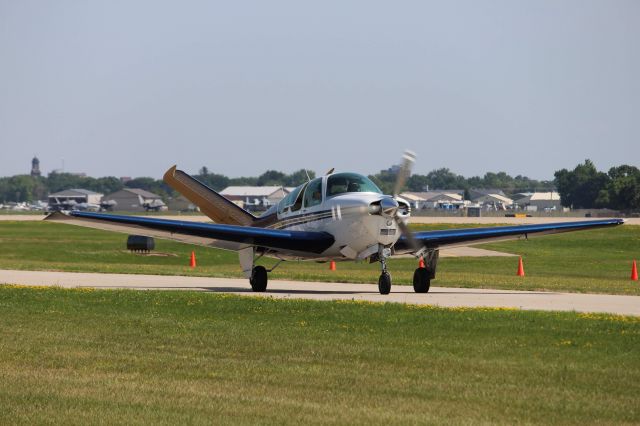 Beechcraft 35 Bonanza (N8841M)