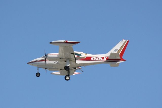 Cessna 310 (N898LM) - Cessna 310 (N898LM) arrives at Sarasota-Bradenton International Airport following flight from Miami International Airport
