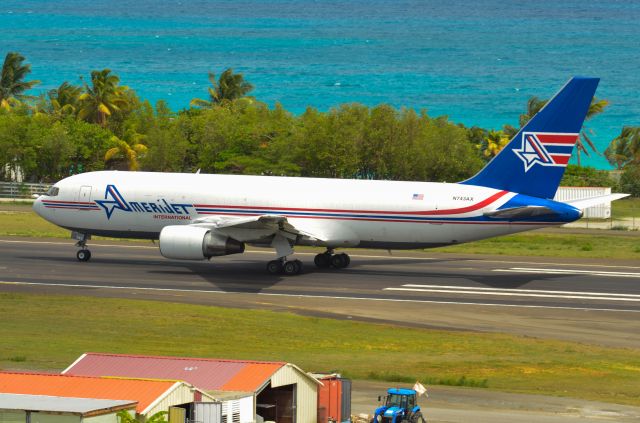 BOEING 767-200 (N743AX) - March 22, 2013