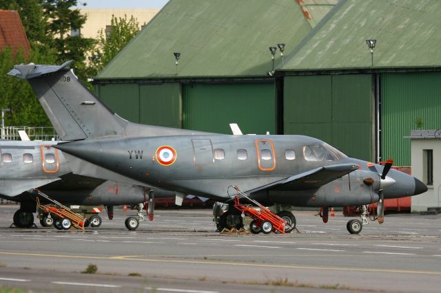 Embraer EMB-121 Xingu (N108YW) - French Air Force Embraer EMB-121AA Xingu, Avord Air Base 702 (LFOA)