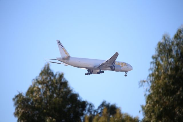 BOEING 777-200LR (D-AALI)