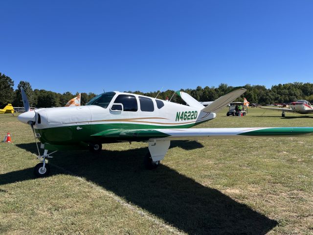 Beechcraft 35 Bonanza (N4622D)