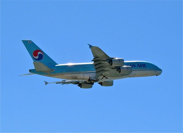 Airbus A380-800 (HL7612)