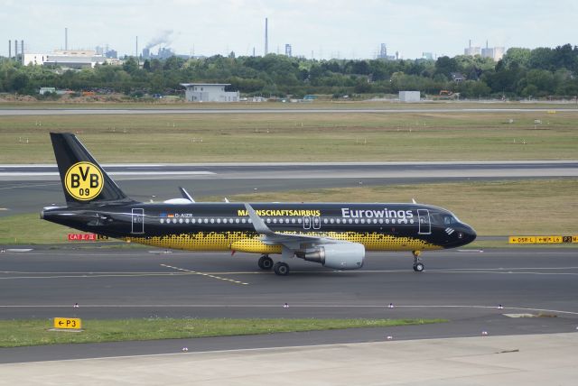 Airbus A320 (D-AIZR) - Eurowings A320-214 cn5525 (Team of Borussia Dortmund fly with this aircraft)