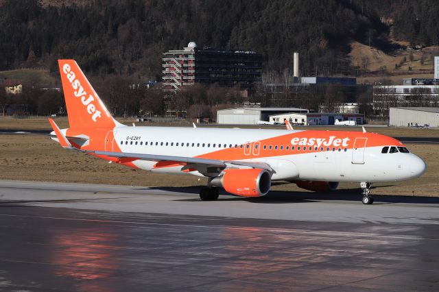 Airbus A320 (G-EZRT)