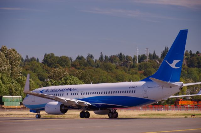 Boeing 737-800 (B-6489)