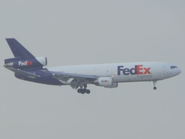 McDonnell Douglas DC-10 (N304FE)