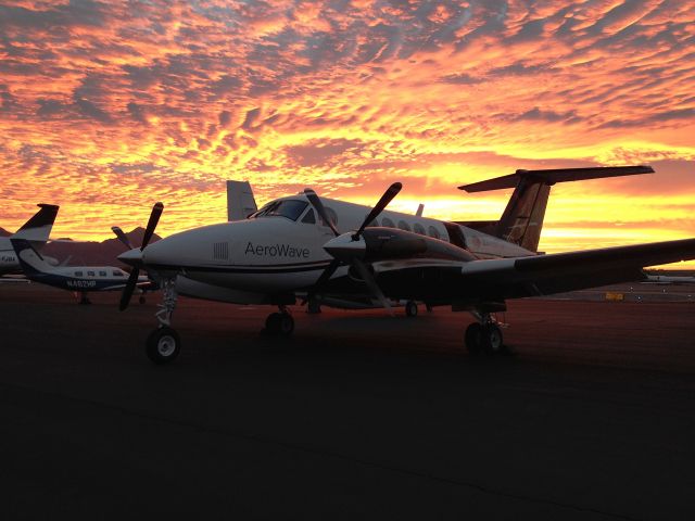 Beechcraft Super King Air 200 (N705ML) - Arizona morning sunrise from the ramp