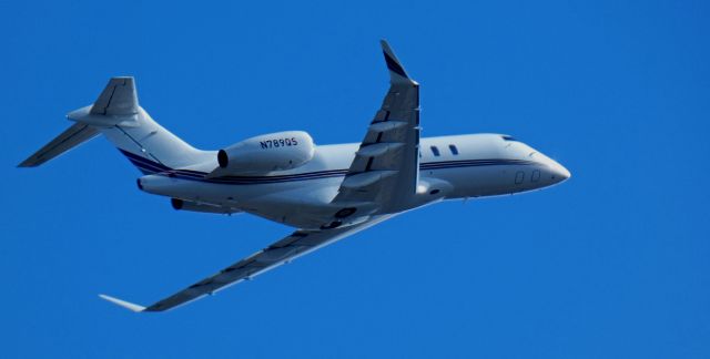 Canadair Challenger 350 (N789QS) - Shortly after departure is  this 2016 Bombardier Challenger 350 in the Autumn of 2024.