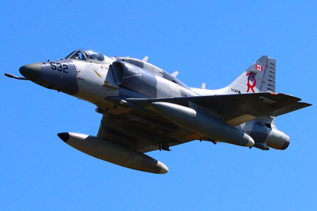 SINGAPORE TA-4 Super Skyhawk (C-FGZO)