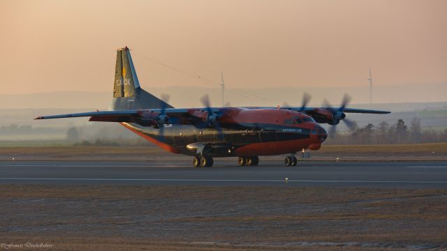 Antonov An-12 (UR-CJN)