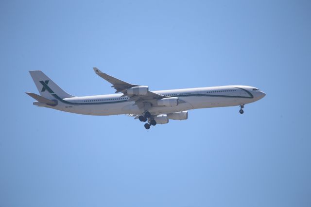 Airbus A340-300 (9H-BIG)