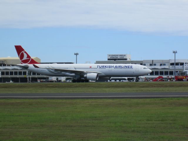 Airbus A330-300 (TC-JOG)