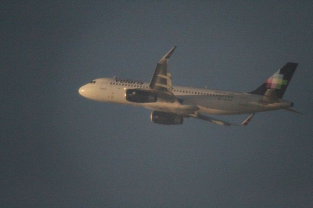 Airbus A320 (XA-VOZ) - DEPARTURE FROM 27 MMTJ