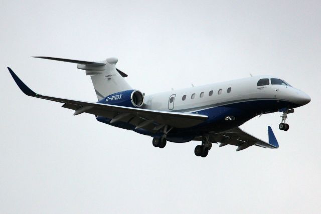 Embraer Legacy 550 (G-RNDX) - On short finals for rwy 06 on 2-Dec-22 arriving from EGAA.