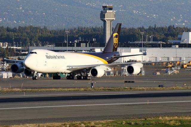 BOEING 747-8 (N612UP)