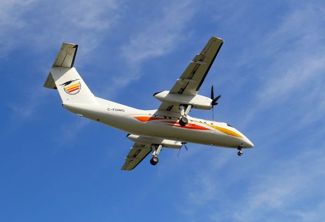 de Havilland Dash 8-100 (C-FDWO)