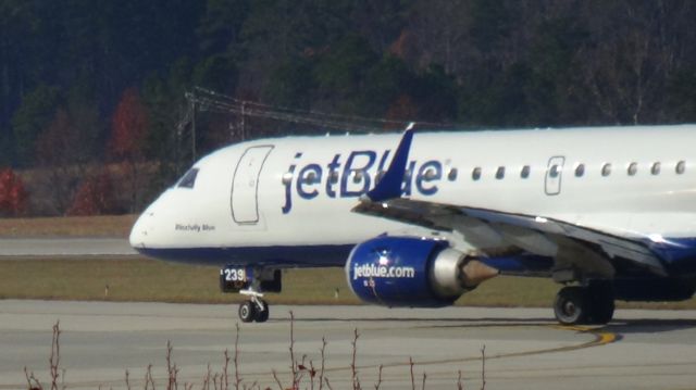 Embraer ERJ-190 (N239JB) - JetBlue 744 arriving from Boston at 10:32 A.M.   Taken November 29, 2015.  